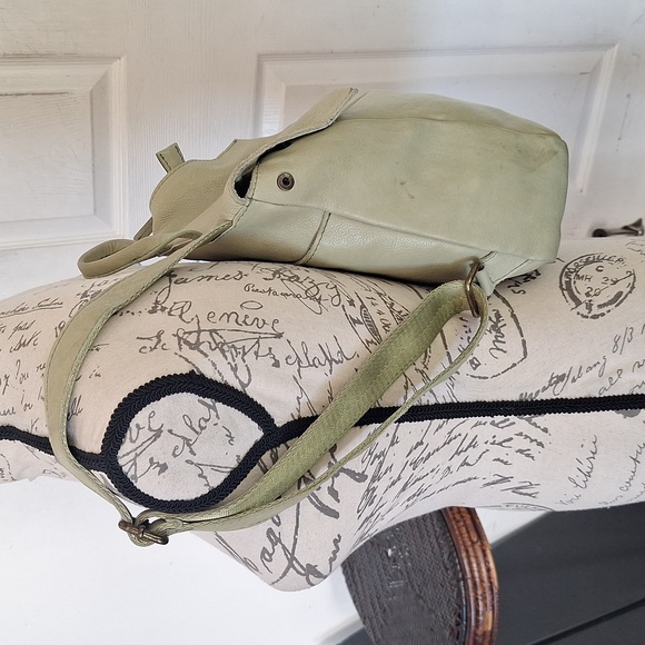 american leather co. leather liberty backpack Maddy's Handbags Classic design suits work or casual settings. Heidi" Elegant Leather Backpack Ladies